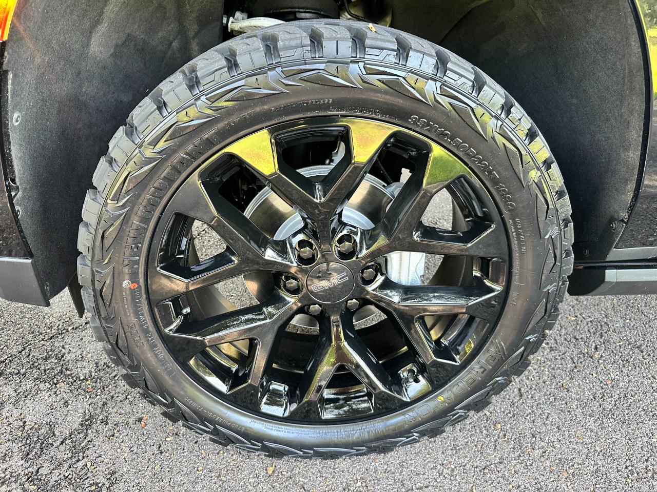 GMC Yukon 2WD 4dr Denali 2022