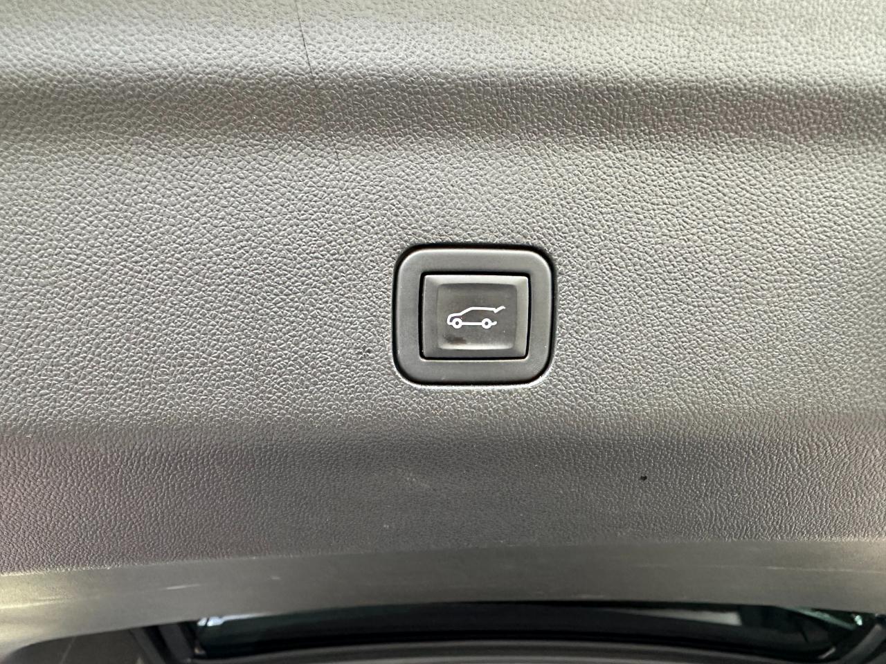 Chevrolet Tahoe 2WD 4dr Premier 2023