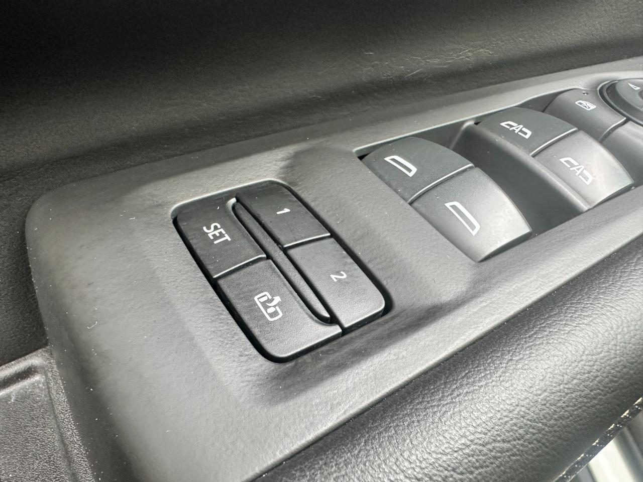 GMC Yukon XL 4WD 4dr AT4 2024