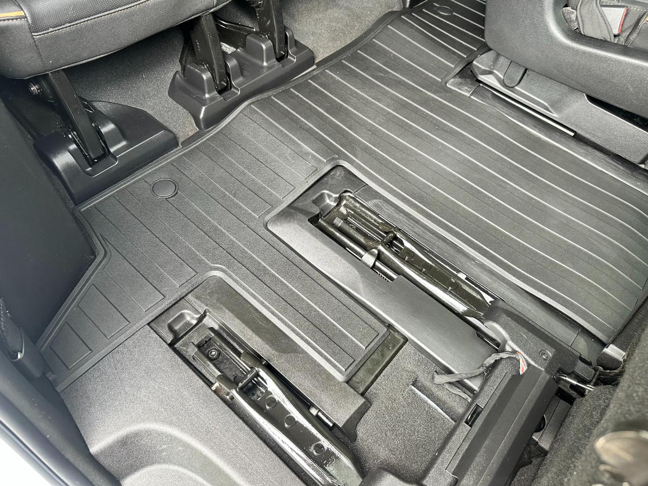 GMC Yukon XL 4WD 4dr AT4 2024
