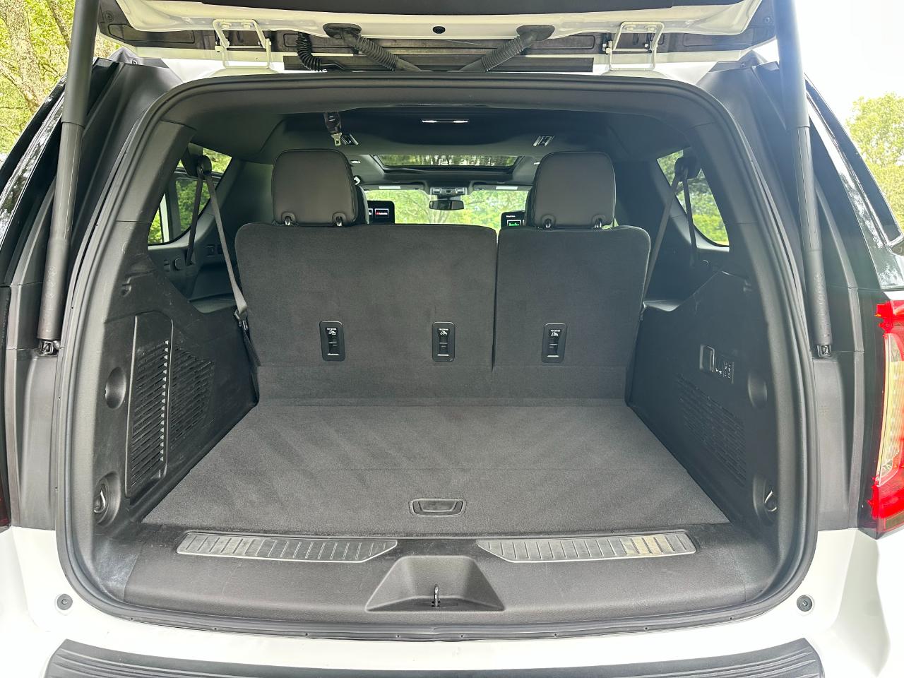 GMC Yukon XL 4WD 4dr AT4 2024