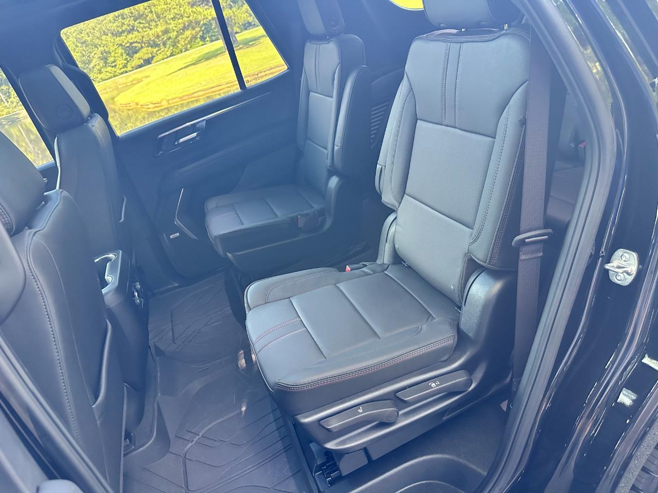 Chevrolet Tahoe 4WD 4dr RST 2025