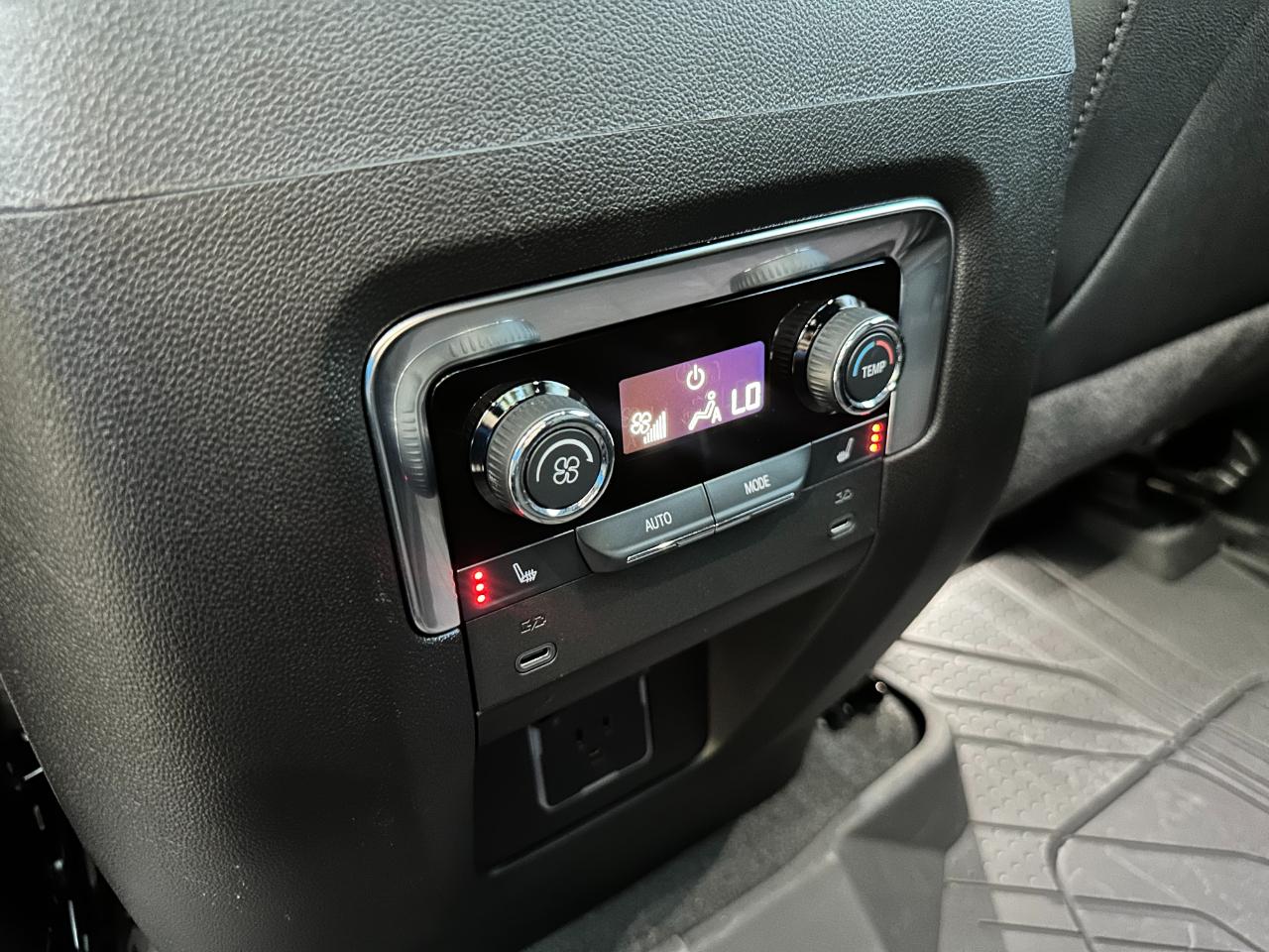 Chevrolet Tahoe 4WD 4dr RST 2025