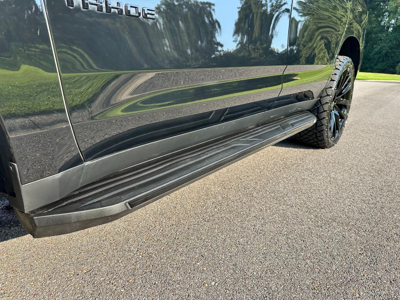 Chevrolet Tahoe 4WD 4dr RST 2025