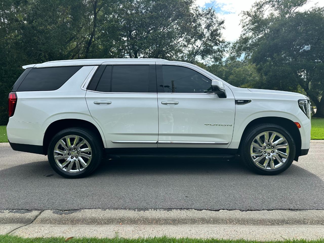 GMC Yukon 2WD 4dr SLT 2022