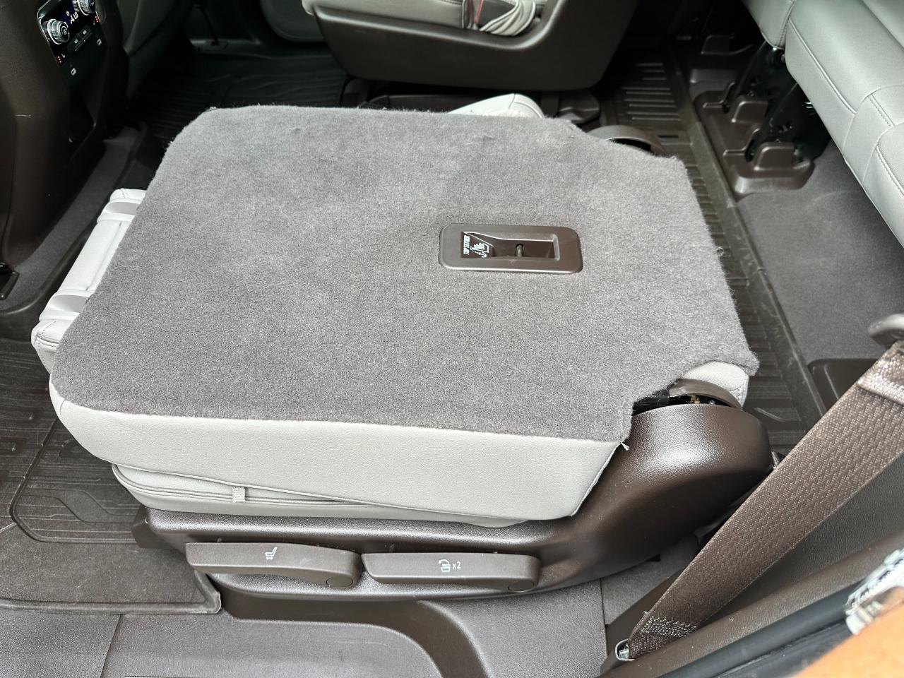 GMC Yukon 2WD 4dr SLT 2022