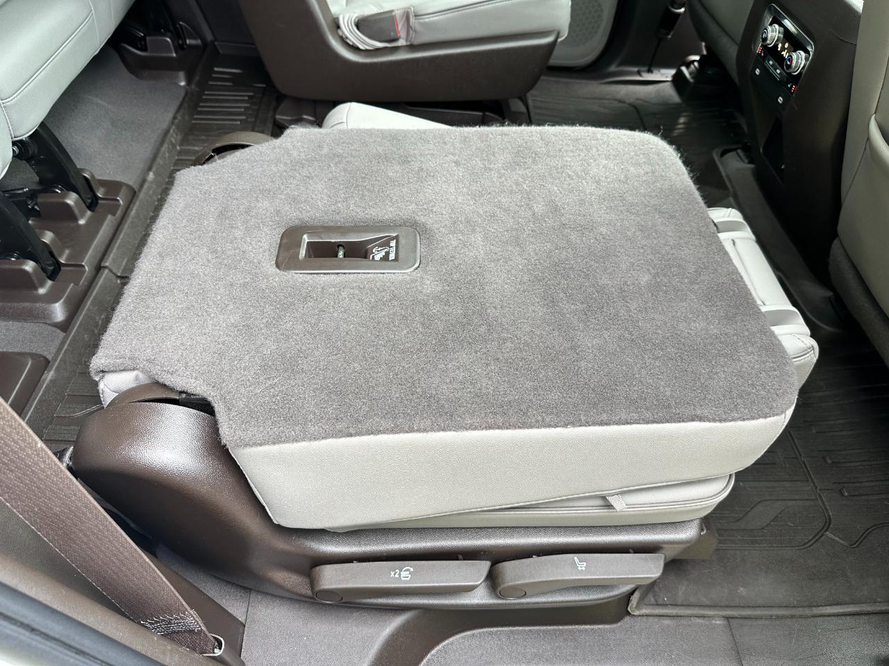 GMC Yukon 2WD 4dr SLT 2022