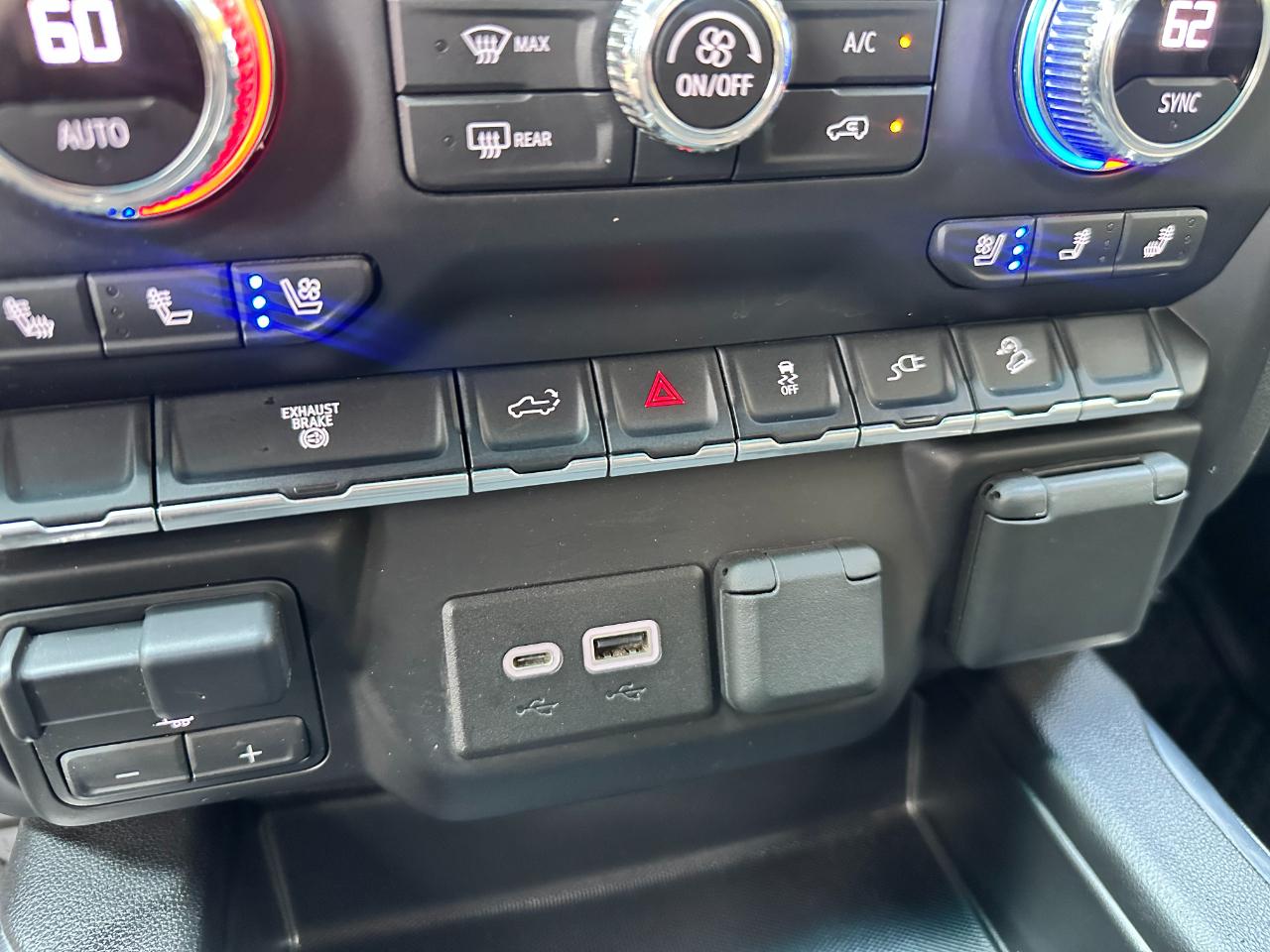 GMC Sierra 2500HD 4WD Crew Cab 159" AT4 2022