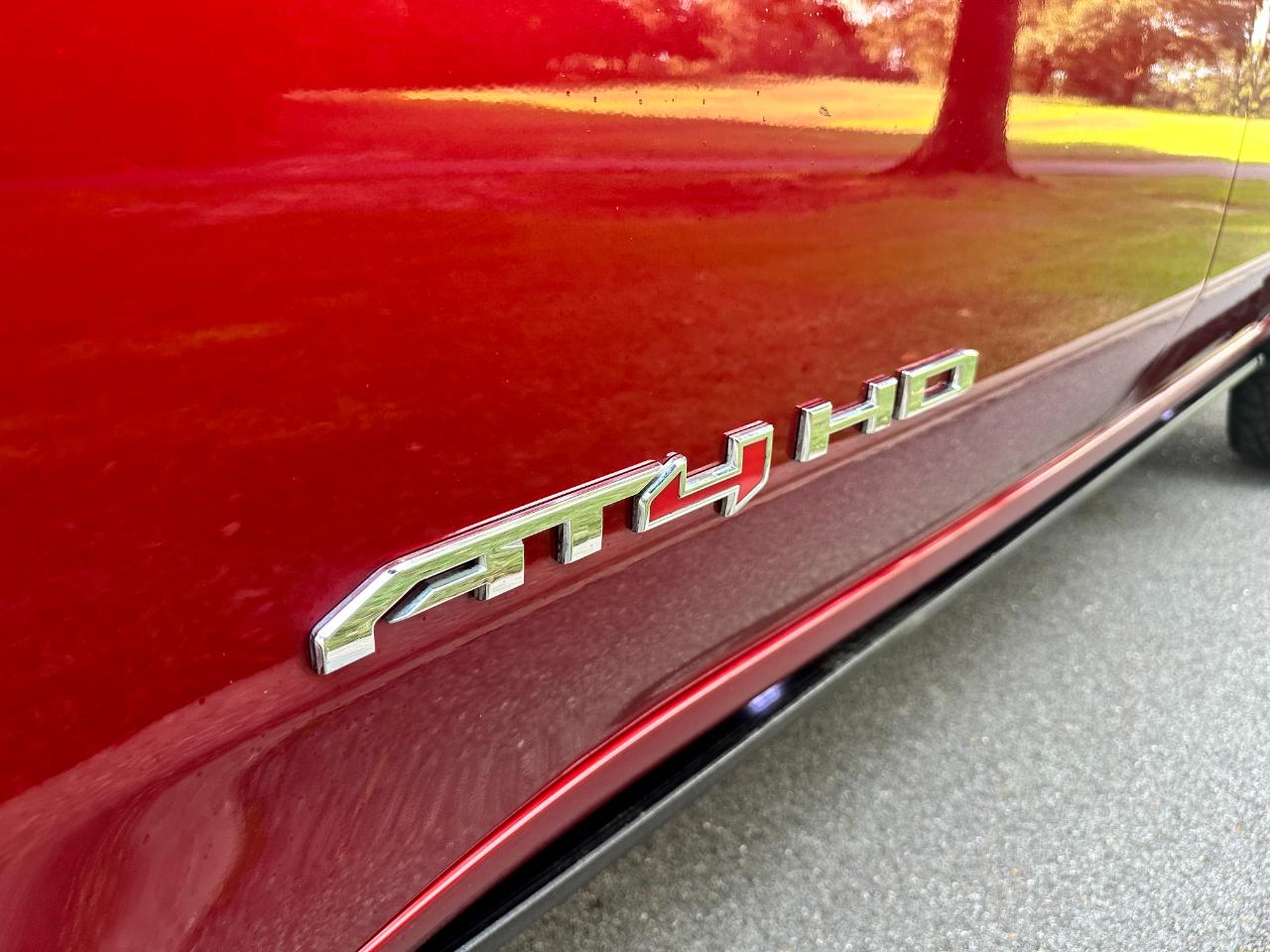 GMC Sierra 2500HD 4WD Crew Cab 159" AT4 2022