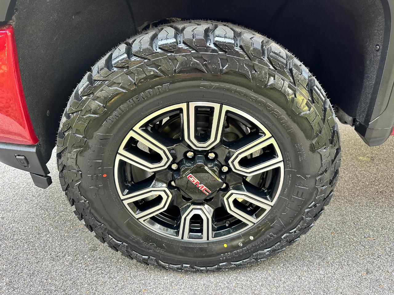 GMC Sierra 2500HD 4WD Crew Cab 159" AT4 2022
