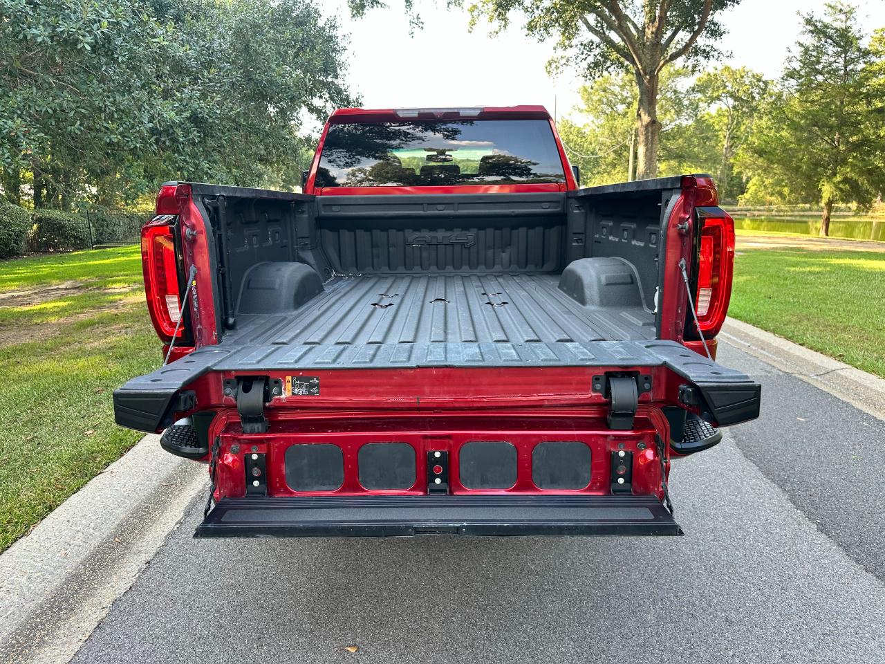 GMC Sierra 2500HD 4WD Crew Cab 159" AT4 2022