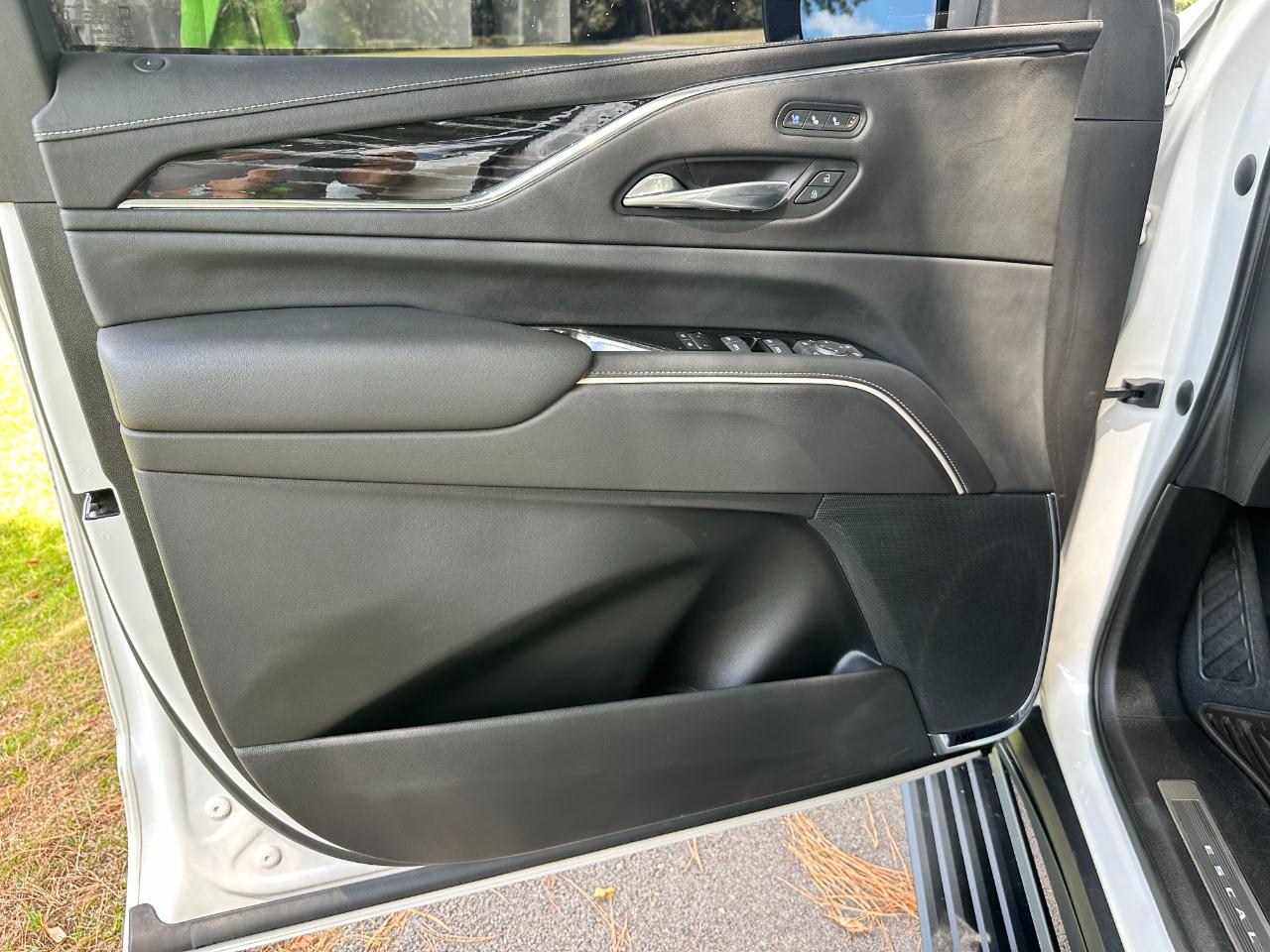 Cadillac Escalade 2WD 4dr Sport 2021