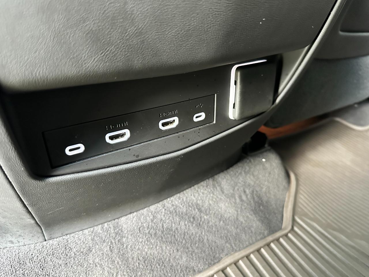 Cadillac Escalade 2WD 4dr Sport 2021