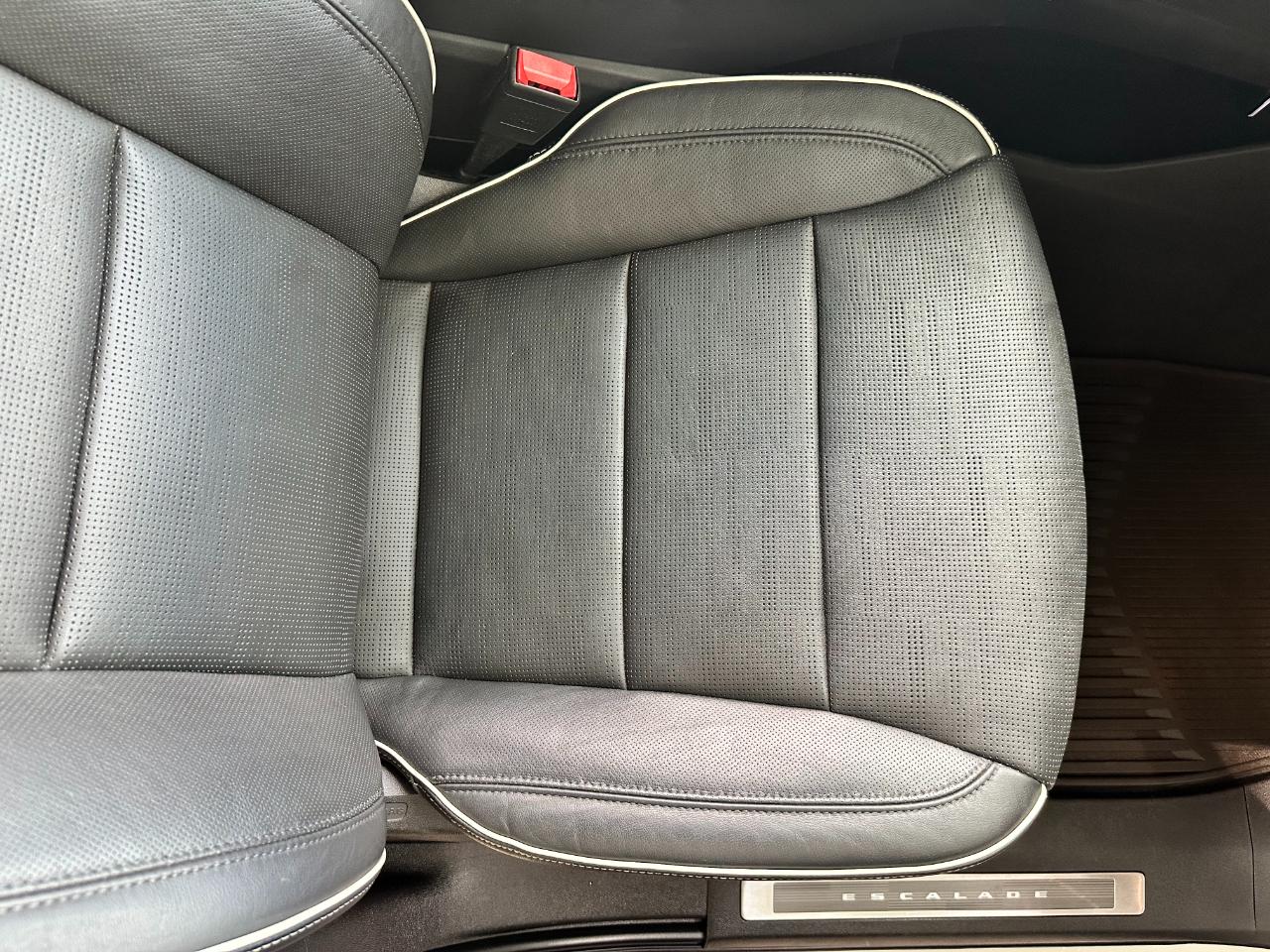 Cadillac Escalade 2WD 4dr Sport 2021