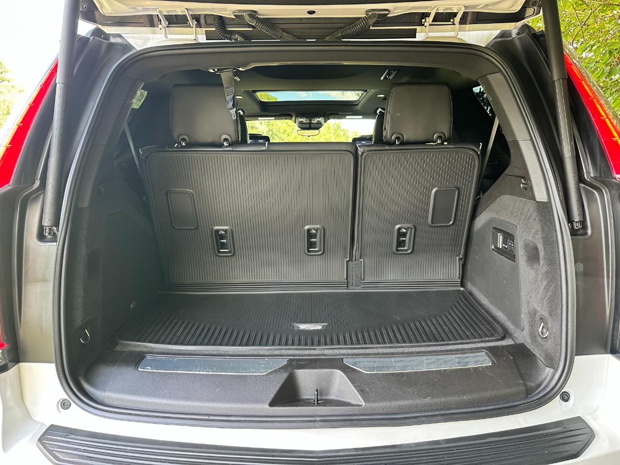 Cadillac Escalade 2WD 4dr Sport 2021