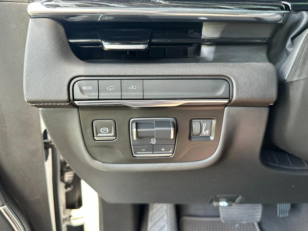 Cadillac Escalade 2WD 4dr Sport 2021