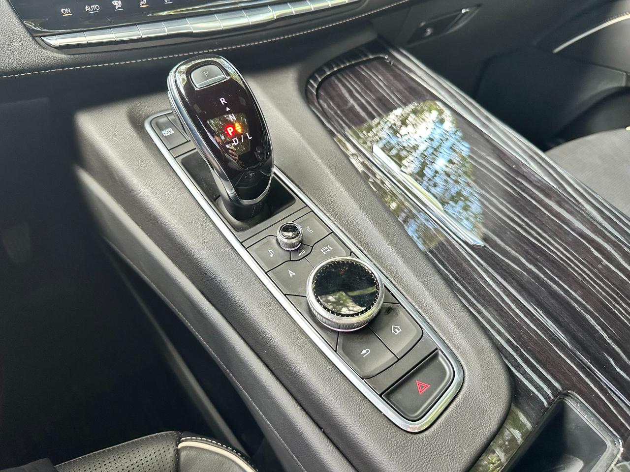 Cadillac Escalade 2WD 4dr Sport 2021