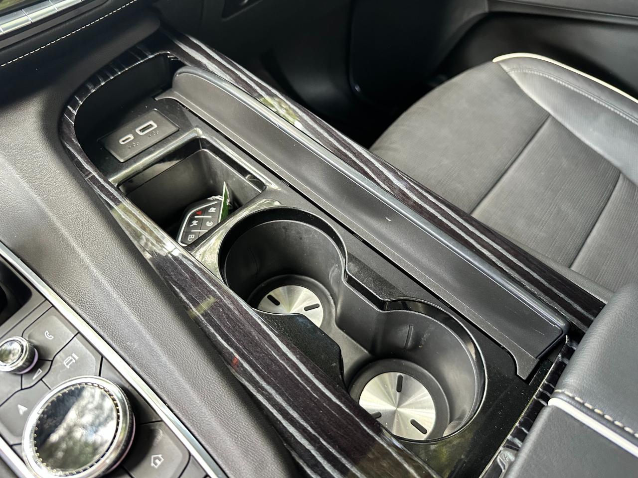 Cadillac Escalade 2WD 4dr Sport 2021