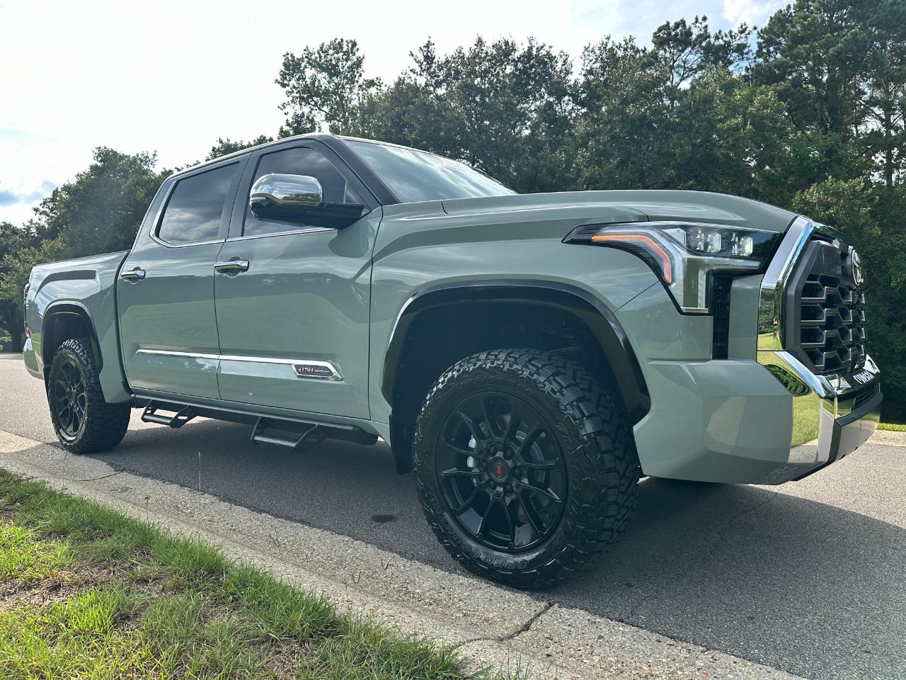 Toyota Tundra 4WD 1794 Edition CrewMax 5.5' Bed (Natl) 2026