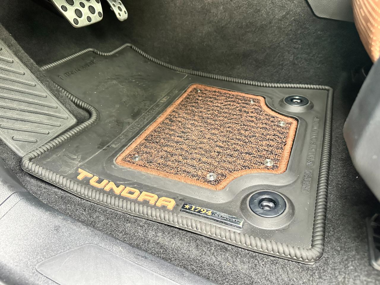 Toyota Tundra 4WD 1794 Edition CrewMax 5.5' Bed (Natl) 2026