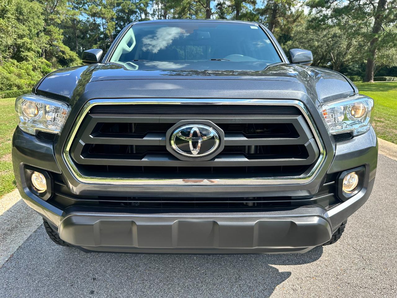 Toyota Tacoma 2WD SR5 Double Cab 5' Bed V6 AT (Natl) 2022