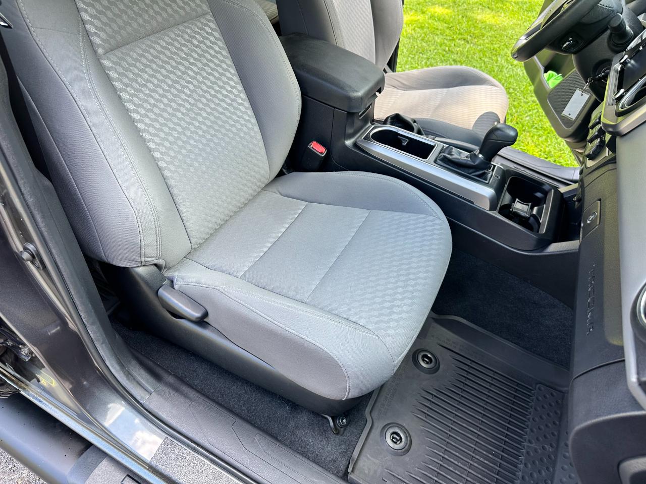Toyota Tacoma 2WD SR5 Double Cab 5' Bed V6 AT (Natl) 2022