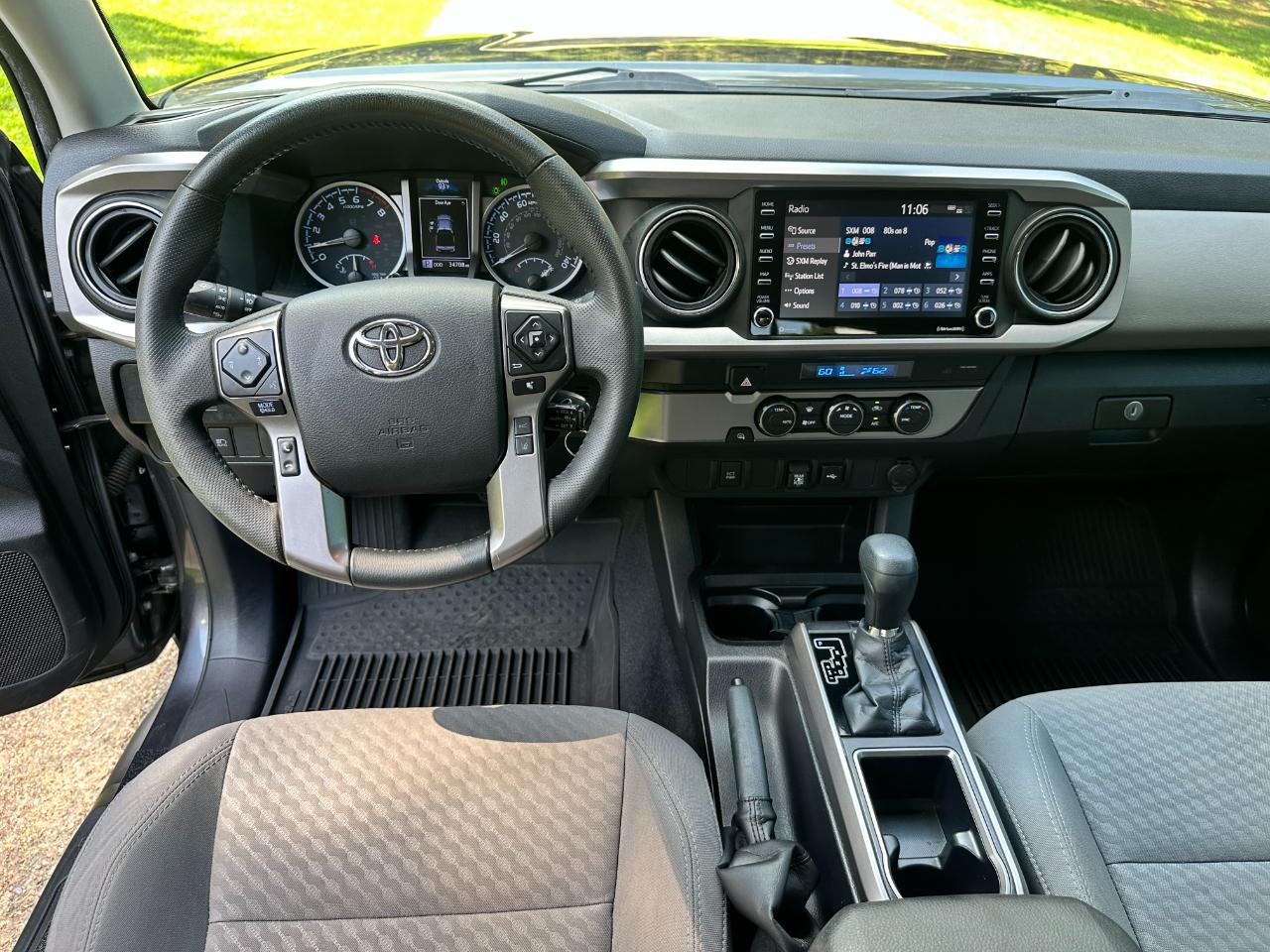 Toyota Tacoma 2WD SR5 Double Cab 5' Bed V6 AT (Natl) 2022