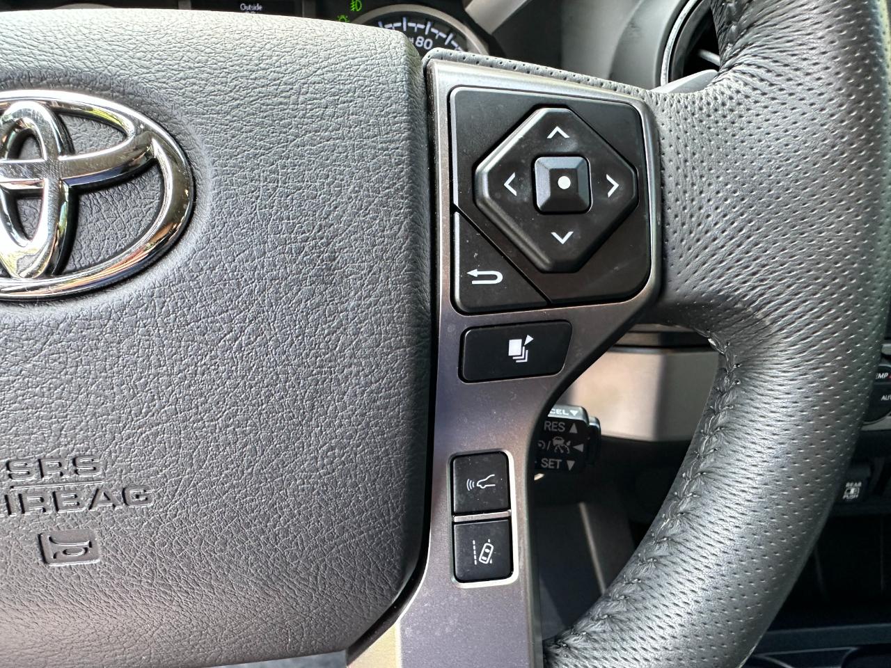 Toyota Tacoma 2WD SR5 Double Cab 5' Bed V6 AT (Natl) 2022