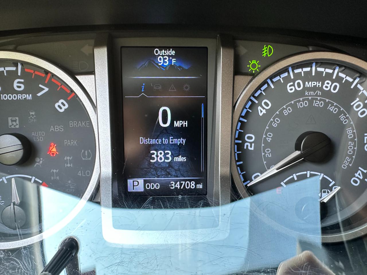 Toyota Tacoma 2WD SR5 Double Cab 5' Bed V6 AT (Natl) 2022