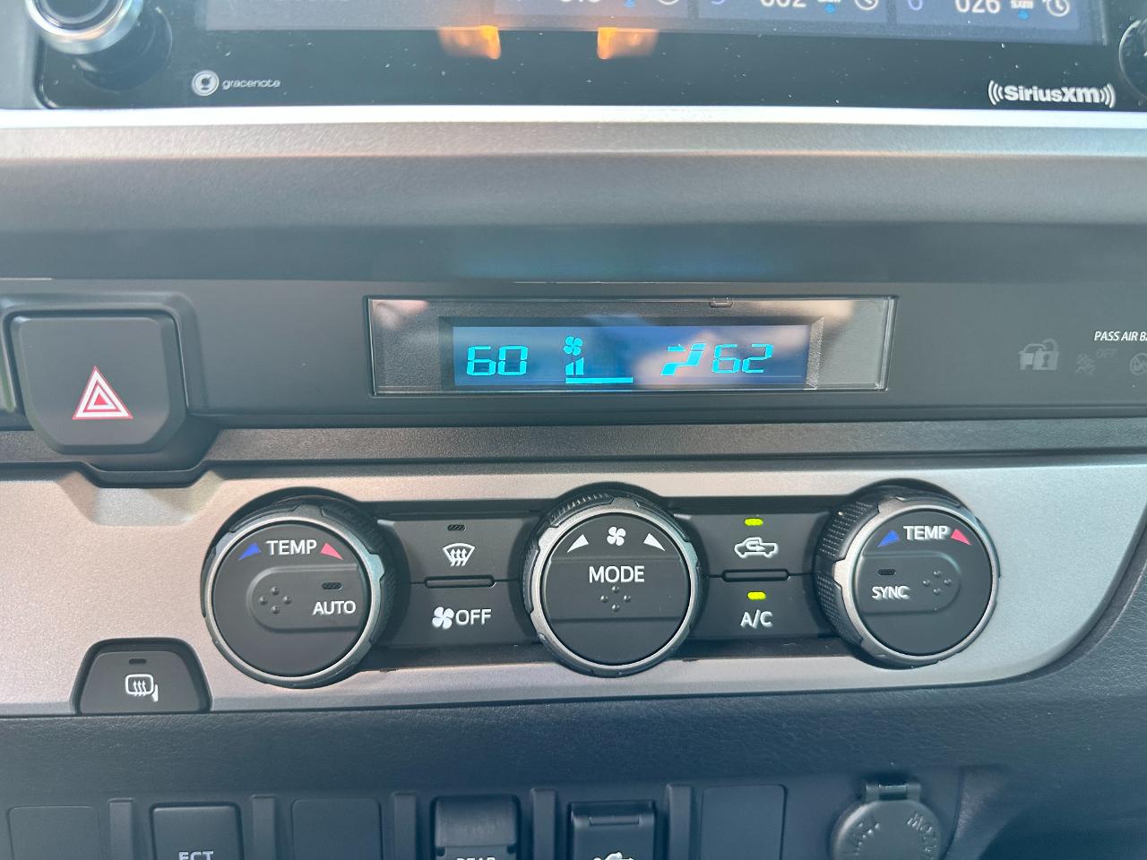 Toyota Tacoma 2WD SR5 Double Cab 5' Bed V6 AT (Natl) 2022