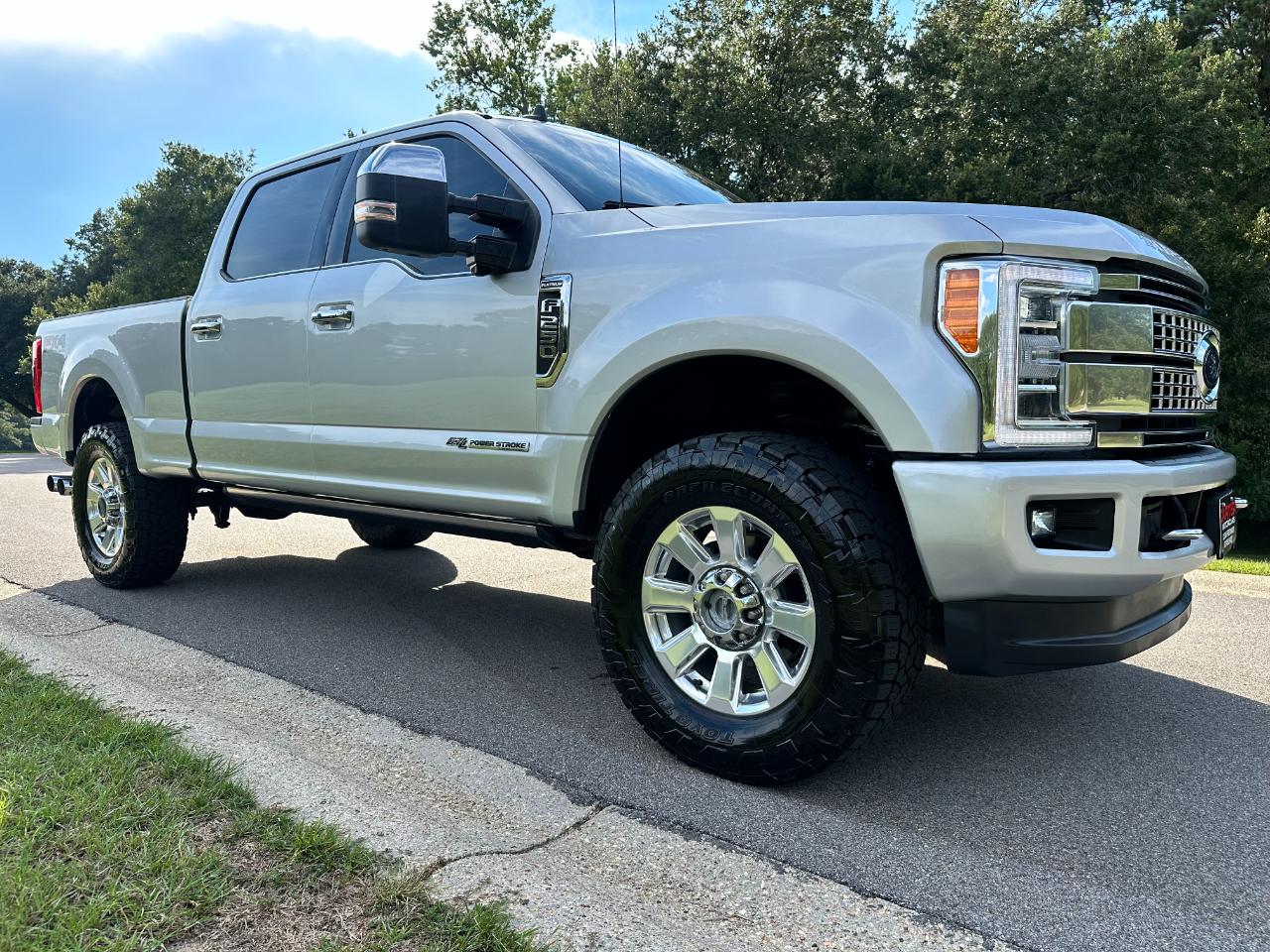 Ford Super Duty F-250 SRW Platinum 4WD Crew Cab 6.75' Box 2019