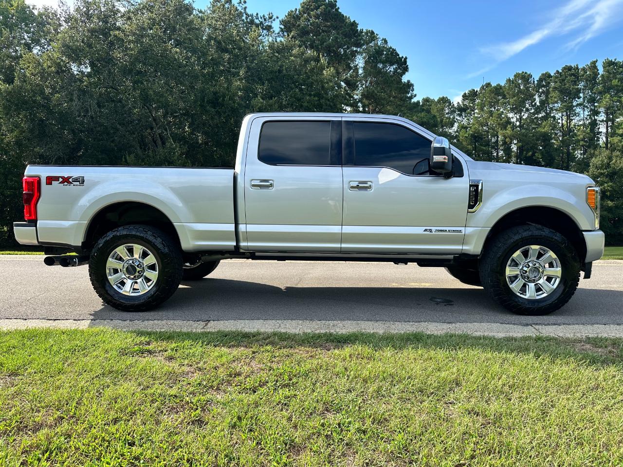 Ford Super Duty F-250 SRW Platinum 4WD Crew Cab 6.75' Box 2019