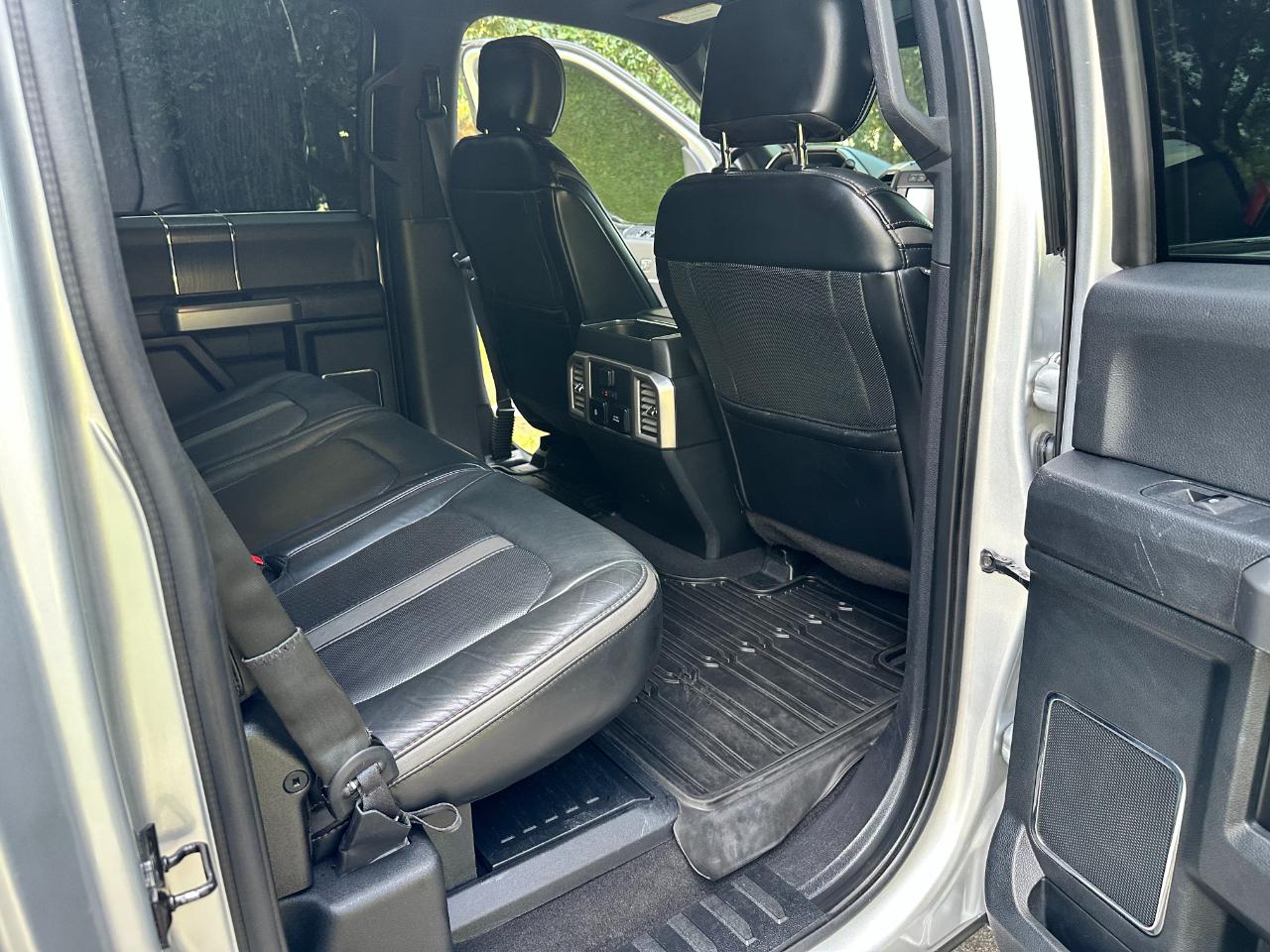 Ford Super Duty F-250 SRW Platinum 4WD Crew Cab 6.75' Box 2019