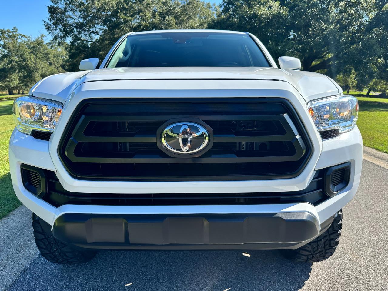 Toyota Tacoma 4WD SR Double Cab 5' Bed V6 AT (Natl) 2023