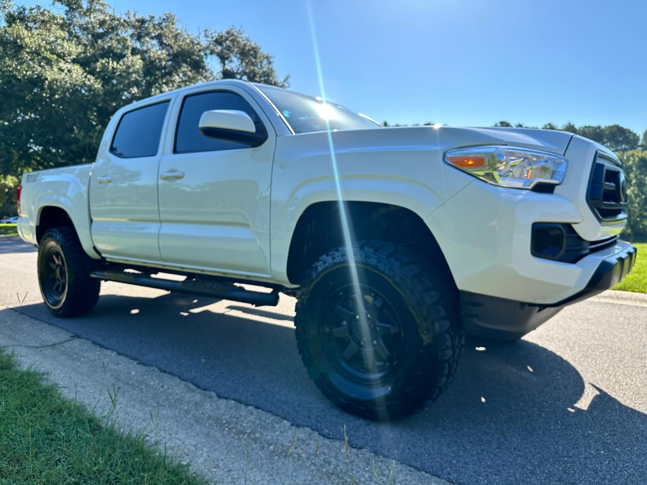 Toyota Tacoma 4WD SR Double Cab 5' Bed V6 AT (Natl) 2023