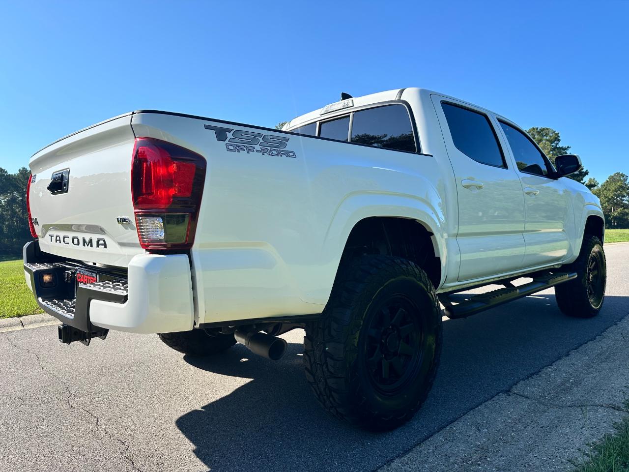 Toyota Tacoma 4WD SR Double Cab 5' Bed V6 AT (Natl) 2023