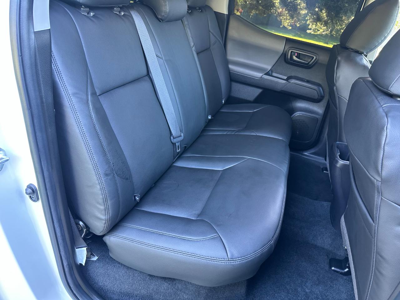 Toyota Tacoma 4WD SR Double Cab 5' Bed V6 AT (Natl) 2023