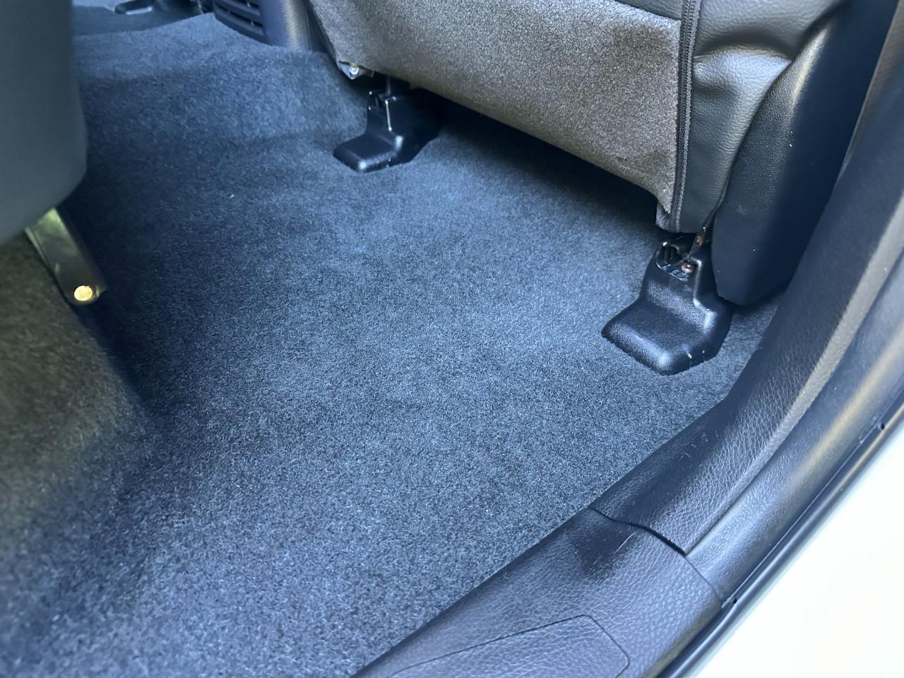Toyota Tacoma 4WD SR Double Cab 5' Bed V6 AT (Natl) 2023