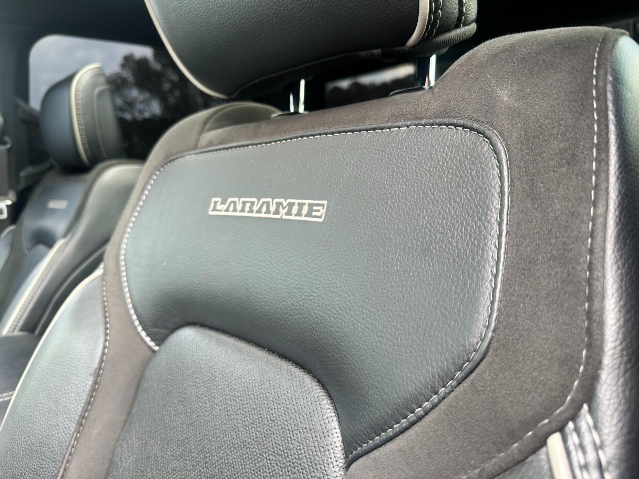 RAM 1500 Laramie 4x4 Crew Cab 5'7" Box 2023