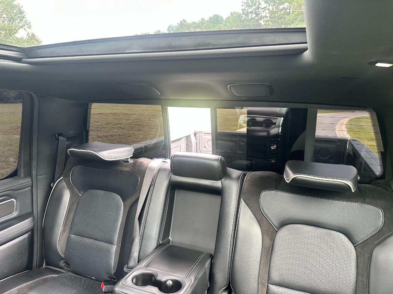 RAM 1500 Laramie 4x4 Crew Cab 5'7" Box 2023