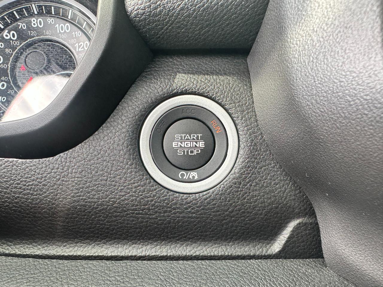 RAM 1500 Laramie 4x4 Crew Cab 5'7" Box 2023