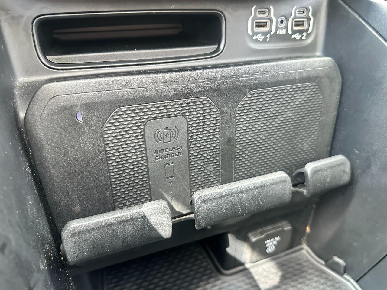 RAM 1500 Laramie 4x4 Crew Cab 5'7" Box 2023