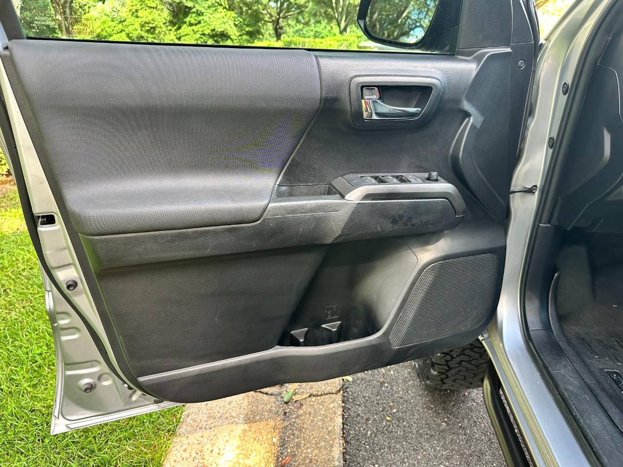 Toyota Tacoma 4WD TRD Off Road Double Cab 6' Bed V6 AT (Natl) 2020