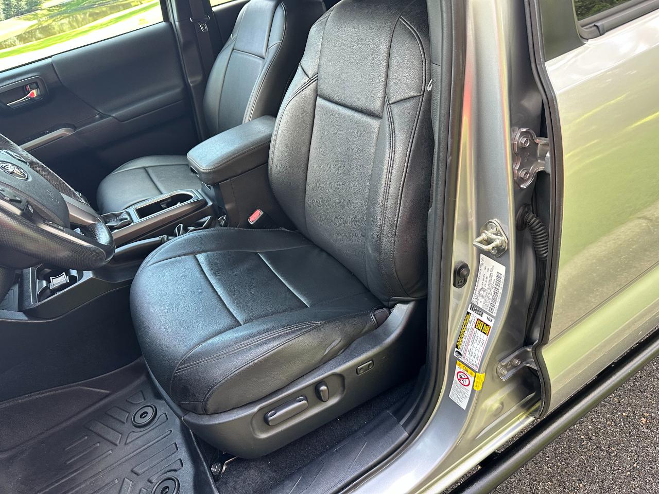 Toyota Tacoma 4WD TRD Off Road Double Cab 6' Bed V6 AT (Natl) 2020