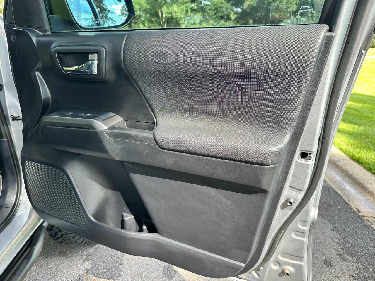 Toyota Tacoma 4WD TRD Off Road Double Cab 6' Bed V6 AT (Natl) 2020