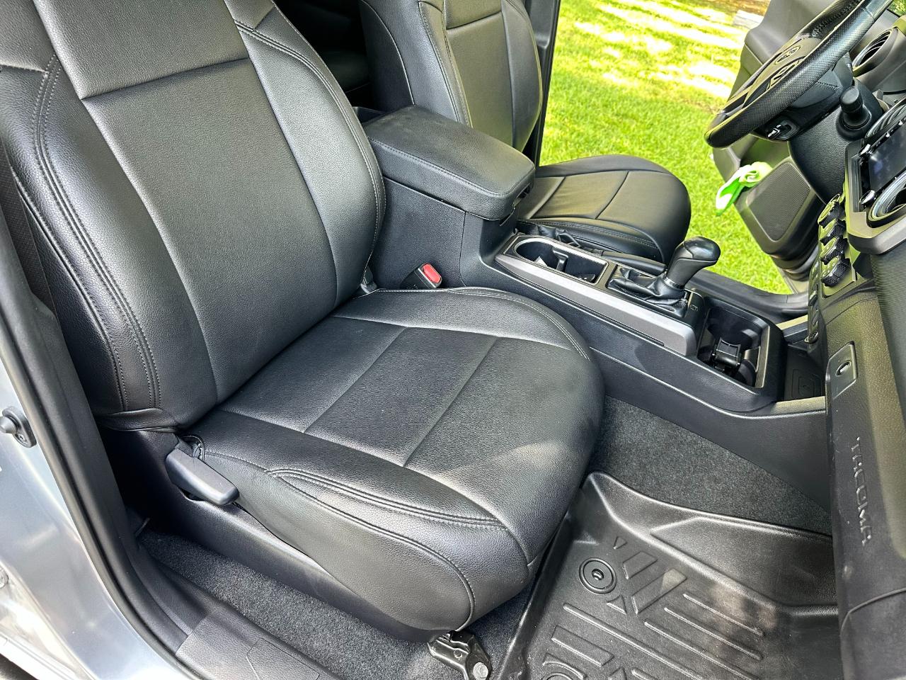 Toyota Tacoma 4WD TRD Off Road Double Cab 6' Bed V6 AT (Natl) 2020
