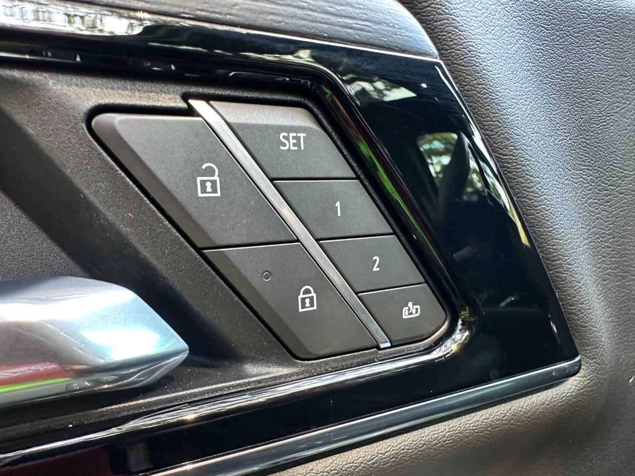 GMC Yukon 4WD 4dr Denali 2025