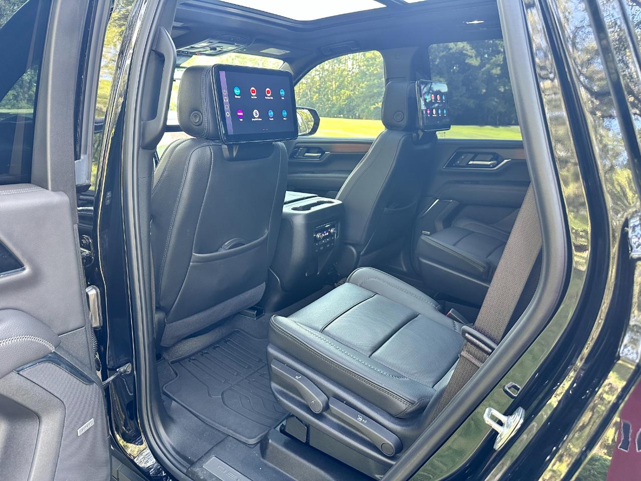 GMC Yukon 4WD 4dr Denali 2025