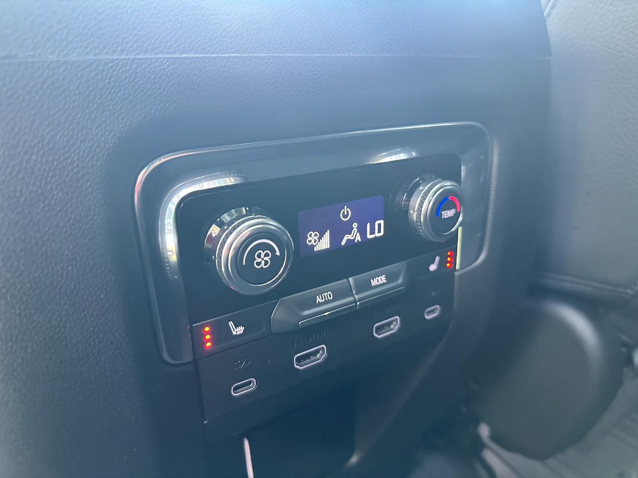 GMC Yukon 4WD 4dr Denali 2025
