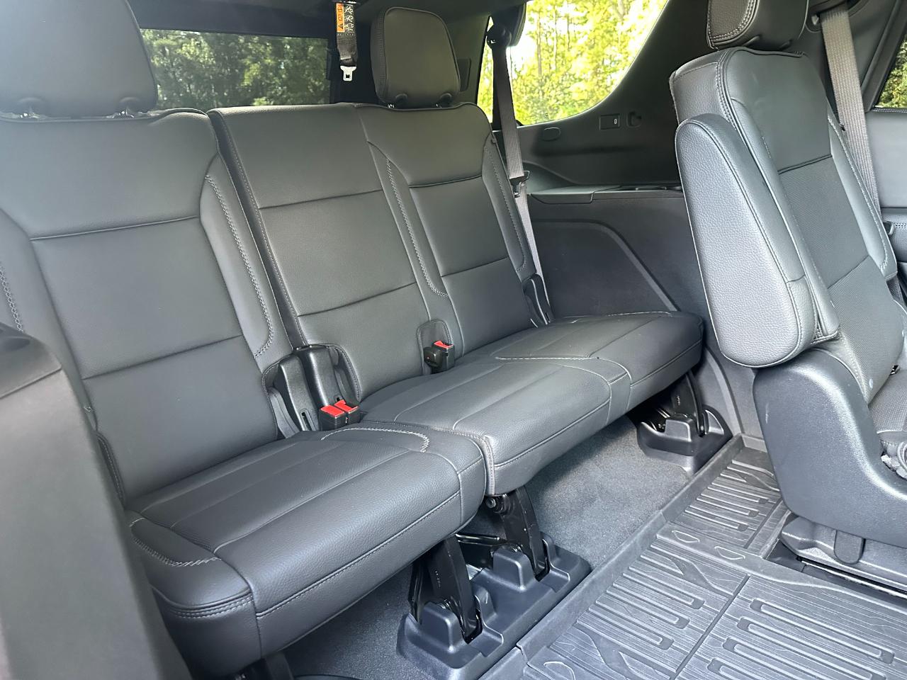GMC Yukon 4WD 4dr Denali 2025